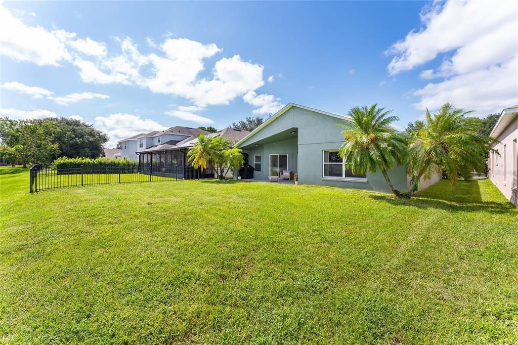 For Sale: $529,000 (3 beds, 2 baths, 1453 Square Feet)