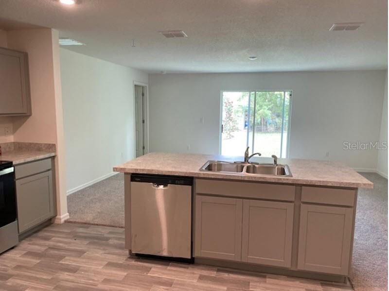 For Sale: $341,990 (4 beds, 2 baths, 1806 Square Feet)