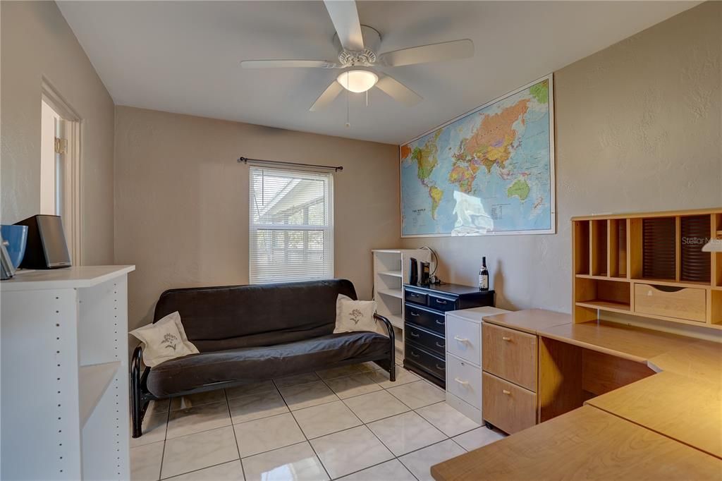 For Sale: $380,000 (2 beds, 1 baths, 744 Square Feet)