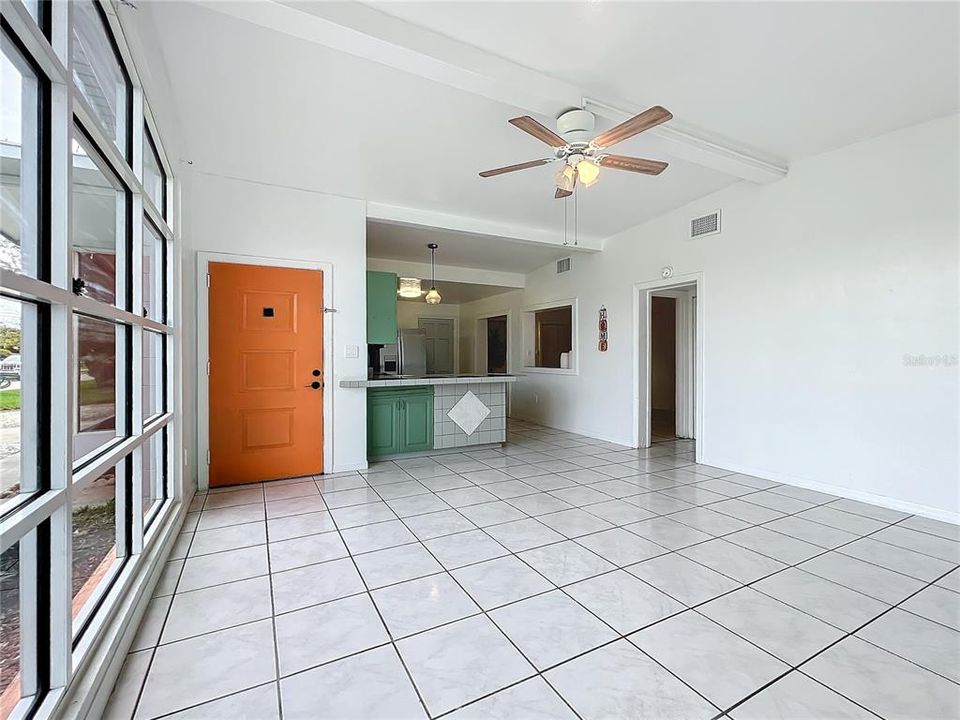 For Sale: $345,000 (4 beds, 2 baths, 1674 Square Feet)