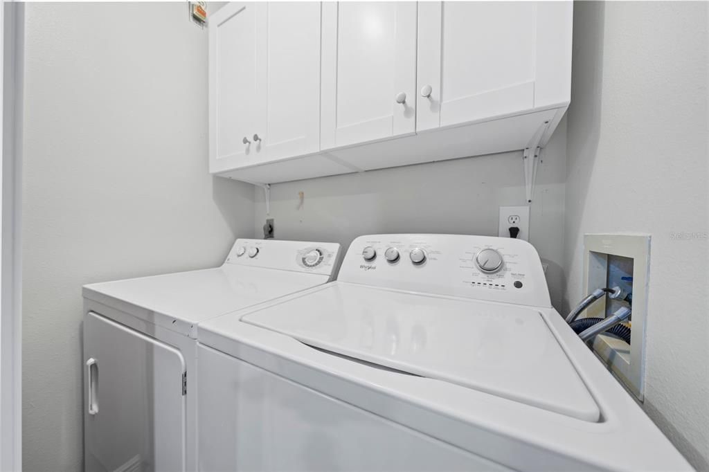 For Sale: $359,000 (2 beds, 1 baths, 1200 Square Feet)