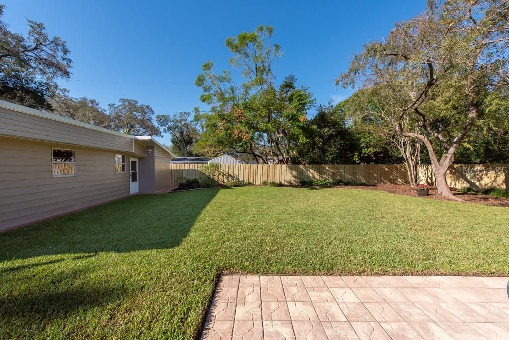 For Sale: $500,000 (3 beds, 2 baths, 1542 Square Feet)