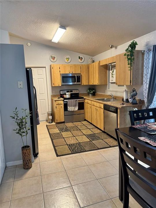 Kitchen / Dining room combo