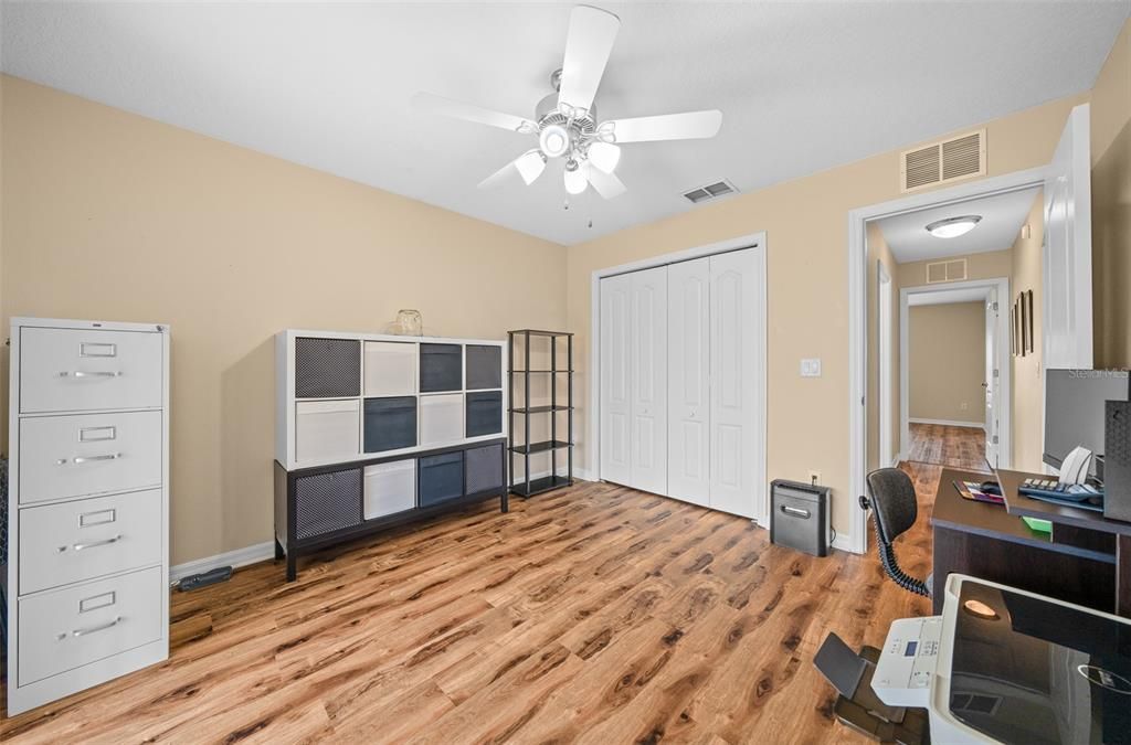 For Sale: $339,900 (3 beds, 2 baths, 1864 Square Feet)