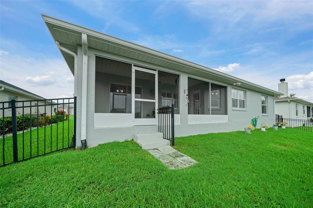 For Sale: $339,900 (3 beds, 2 baths, 1864 Square Feet)