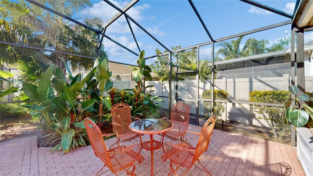 SCREENED PORCH WITH ENTERTAINING AREAS