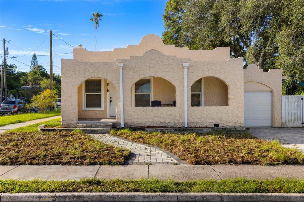 Active With Contract: $375,000 (3 beds, 2 baths, 1321 Square Feet)