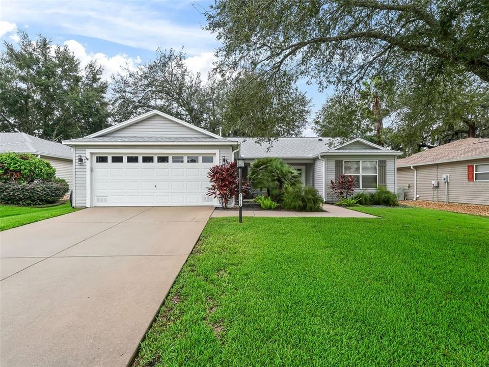 For Sale: $370,000 (3 beds, 2 baths, 1392 Square Feet)