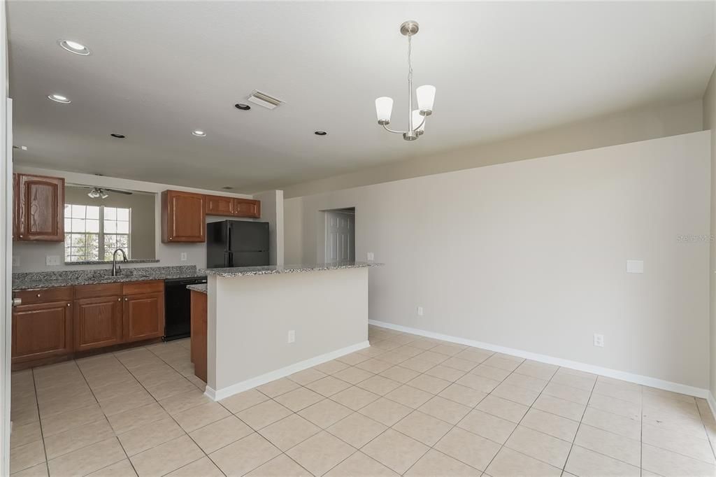 For Rent: $2,403 (3 beds, 2 baths, 1501 Square Feet)