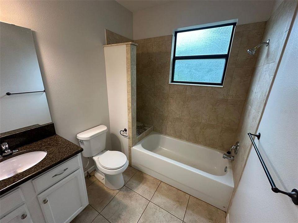 For Rent: $2,710 (3 beds, 2 baths, 1710 Square Feet)