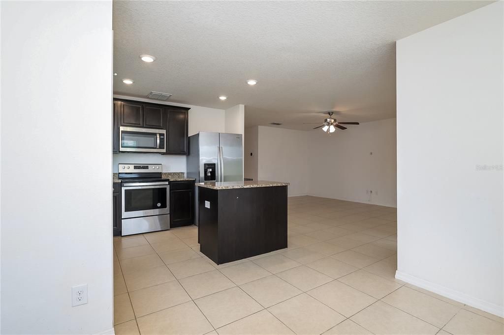 For Rent: $1,890 (3 beds, 2 baths, 1383 Square Feet)