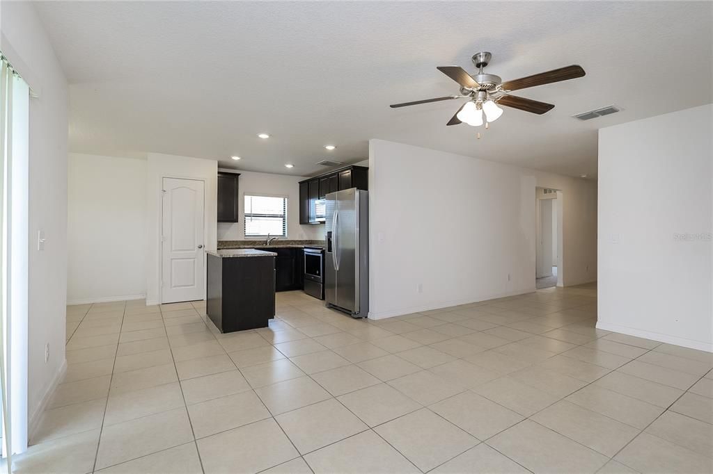 For Rent: $1,890 (3 beds, 2 baths, 1383 Square Feet)