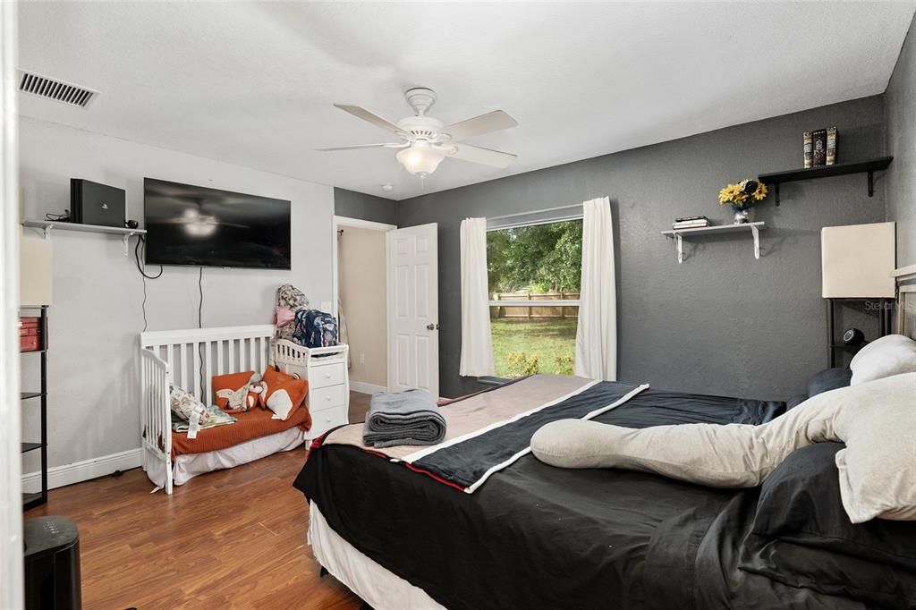 For Sale: $222,750 (3 beds, 2 baths, 1273 Square Feet)