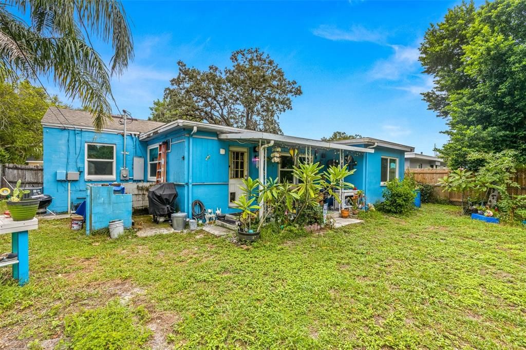 For Sale: $389,500 (3 beds, 2 baths, 1416 Square Feet)