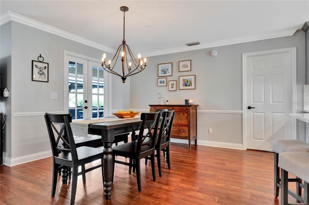 DINING AREA.