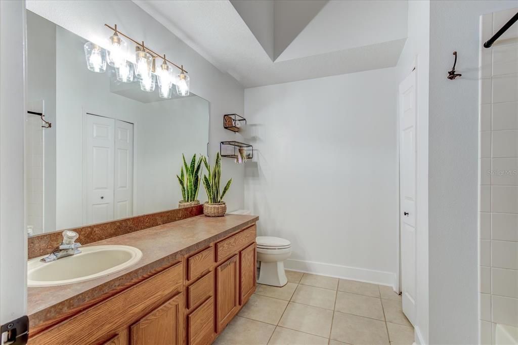 For Sale: $450,000 (4 beds, 2 baths, 1823 Square Feet)