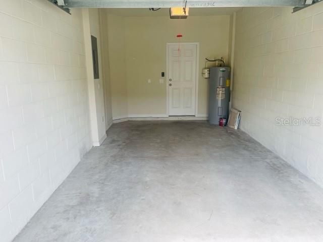 For Rent: $2,100 (2 beds, 2 baths, 1417 Square Feet)