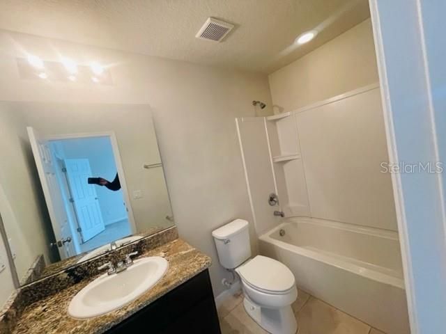 For Rent: $2,100 (2 beds, 2 baths, 1417 Square Feet)