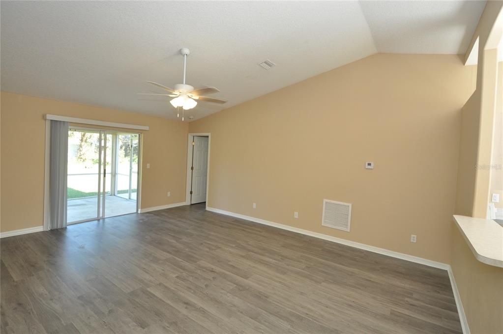 For Rent: $1,850 (3 beds, 2 baths, 1205 Square Feet)