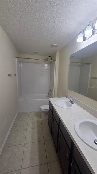 For Rent: $2,000 (3 beds, 2 baths, 1762 Square Feet)