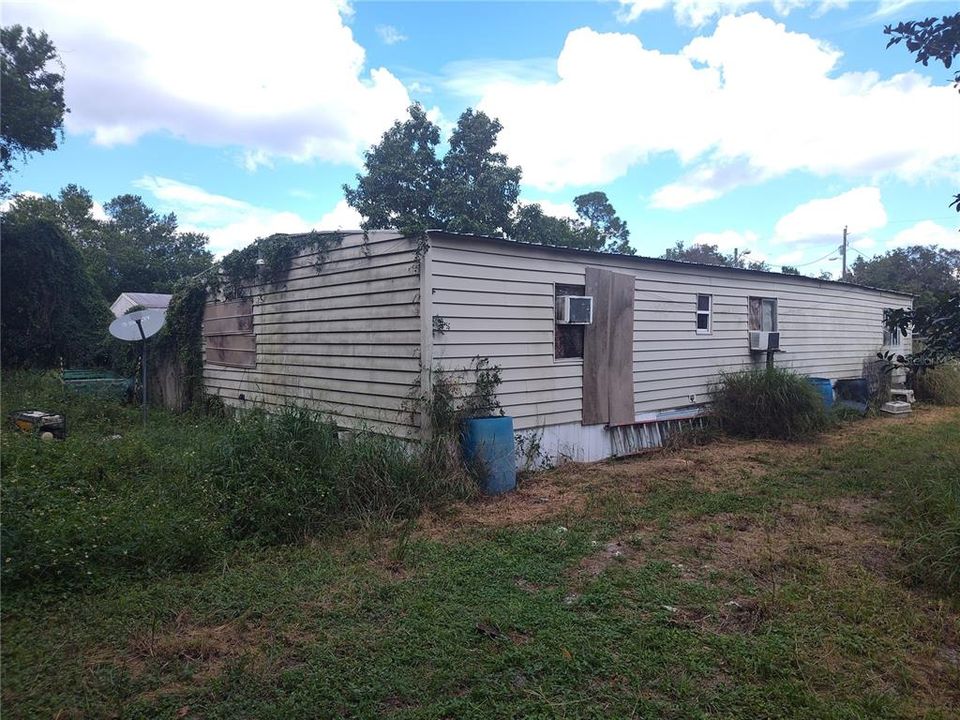 For Sale: $40,000 (3 beds, 1 baths, 1440 Square Feet)