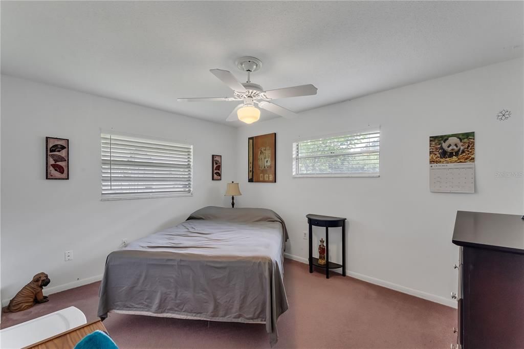 For Sale: $337,000 (3 beds, 2 baths, 1607 Square Feet)