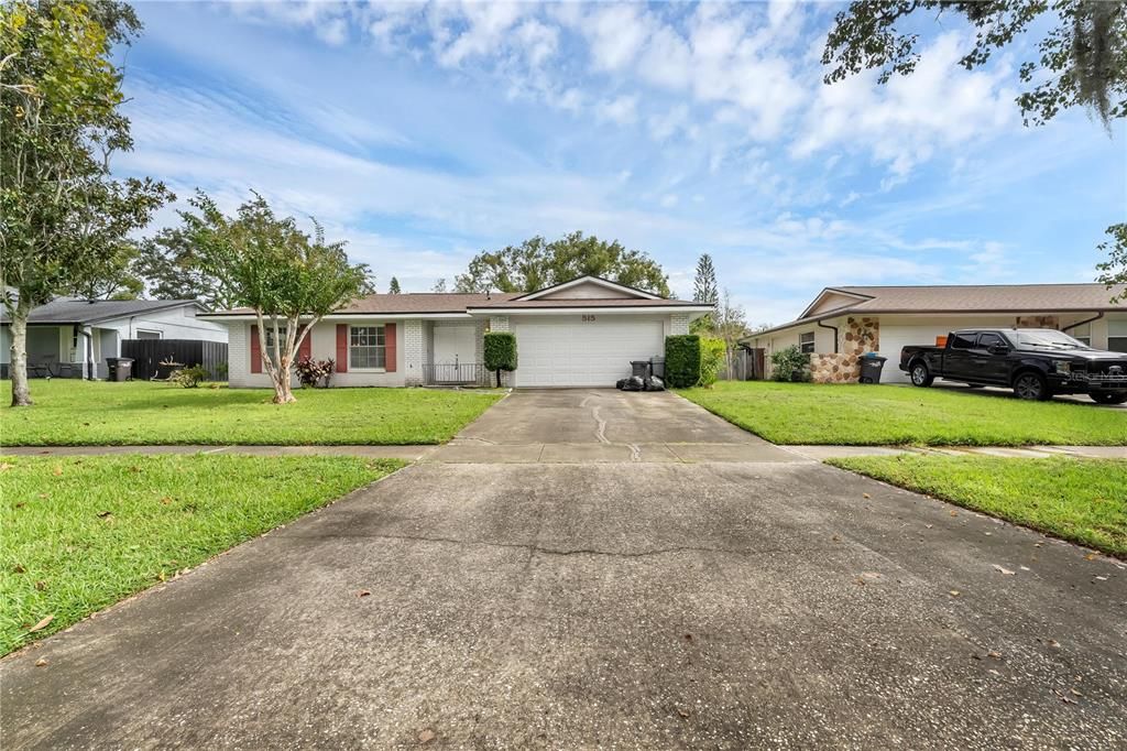 For Sale: $337,000 (3 beds, 2 baths, 1607 Square Feet)