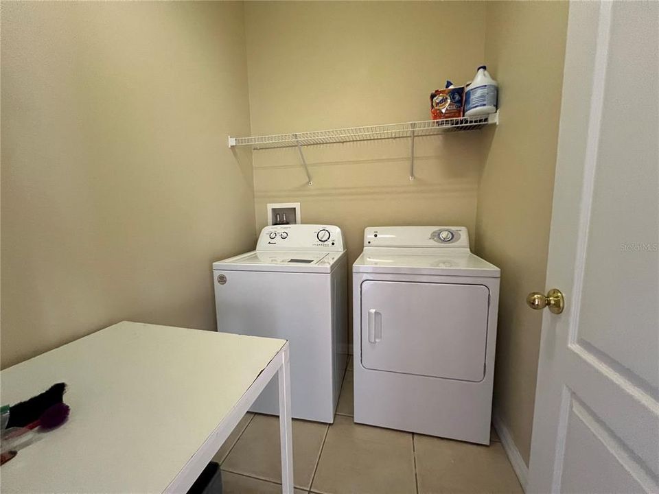 For Sale: $319,000 (2 beds, 2 baths, 1300 Square Feet)