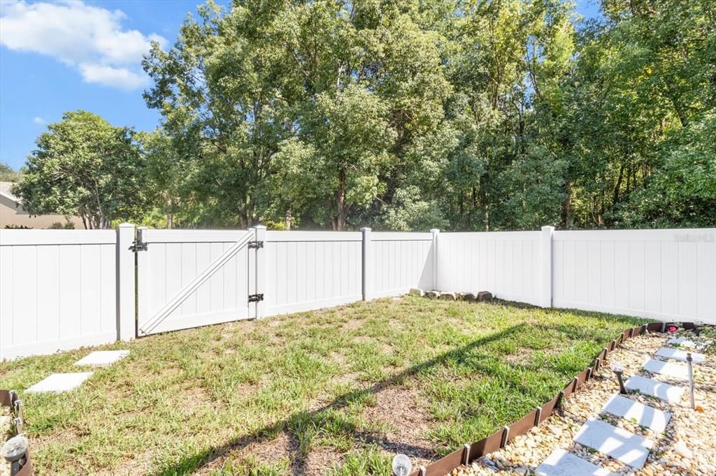 NEW Vinyl Fenced Area w/ Gate for Pets