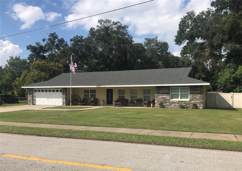 For Sale: $359,000 (3 beds, 2 baths, 2143 Square Feet)