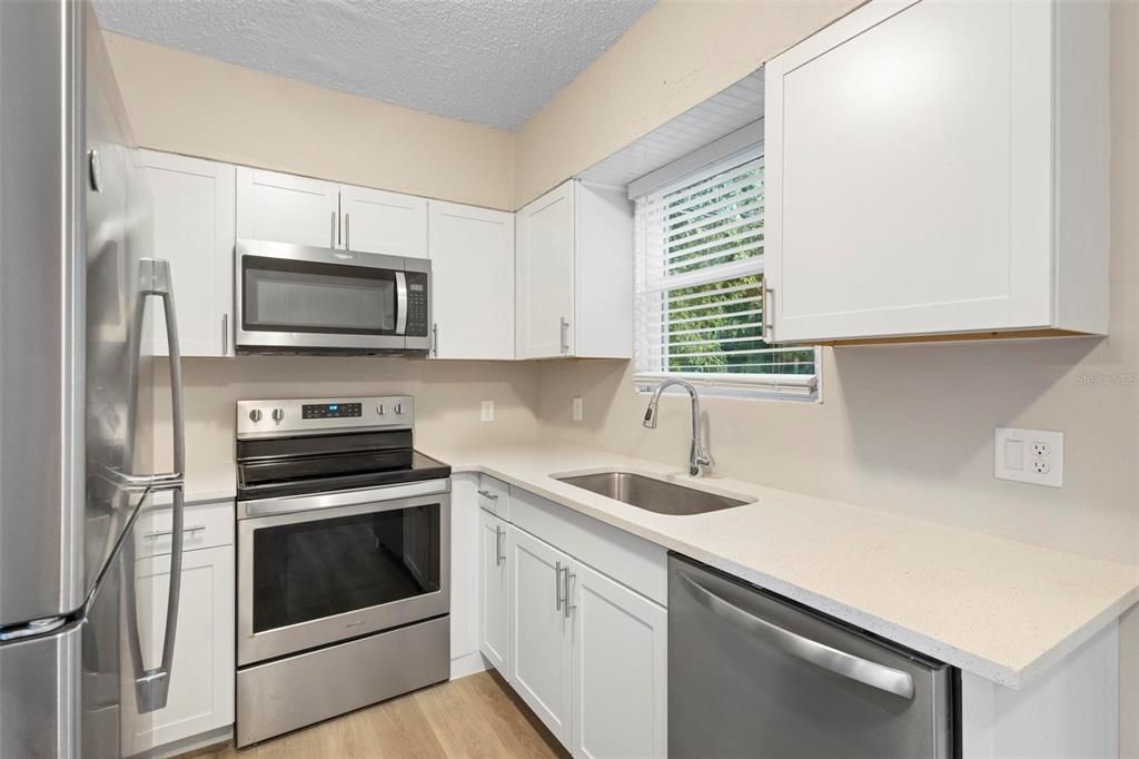 For Sale: $234,900 (3 beds, 1 baths, 1008 Square Feet)