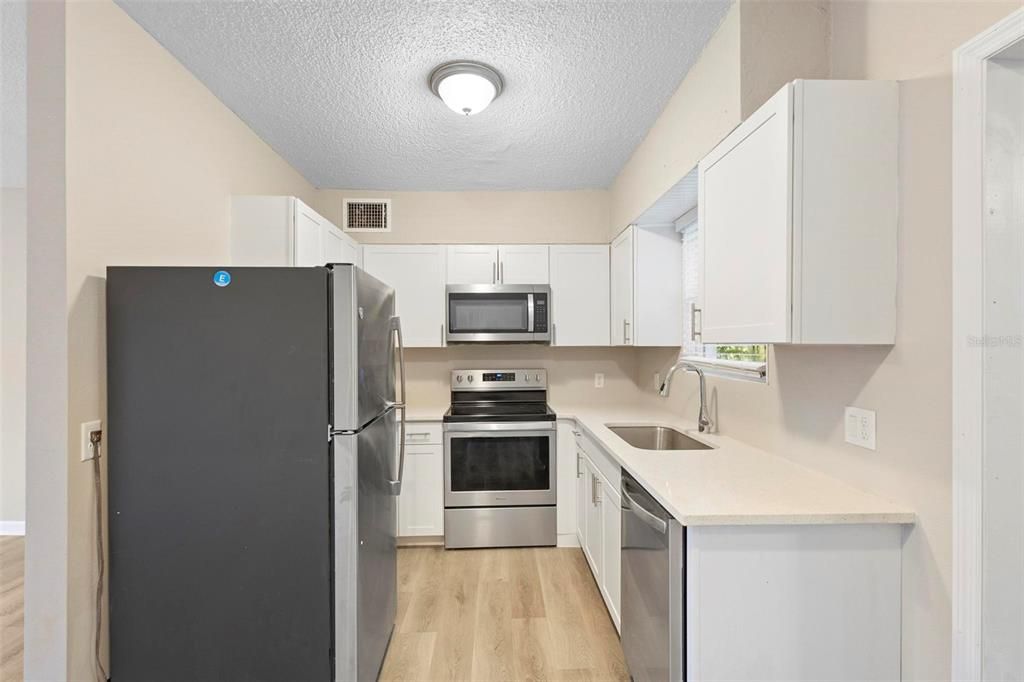 For Sale: $234,900 (3 beds, 1 baths, 1008 Square Feet)