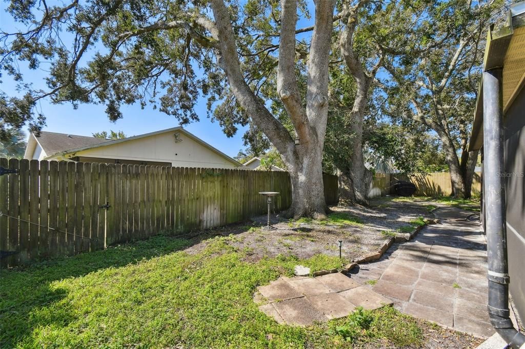 For Sale: $479,000 (3 beds, 2 baths, 1965 Square Feet)