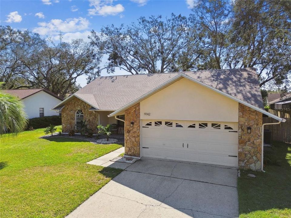 For Sale: $479,000 (3 beds, 2 baths, 1965 Square Feet)