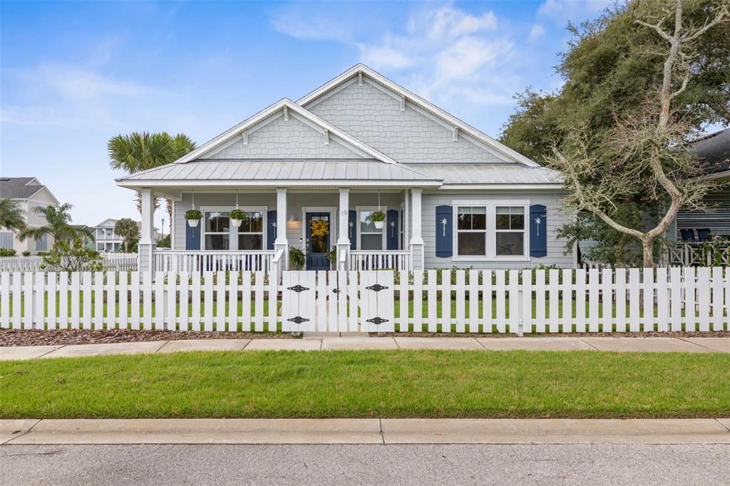 For Sale: $699,000 (4 beds, 2 baths, 2269 Square Feet)