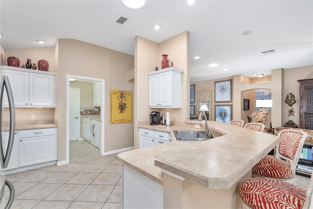 Active With Contract: $949,000 (3 beds, 2 baths, 2097 Square Feet)