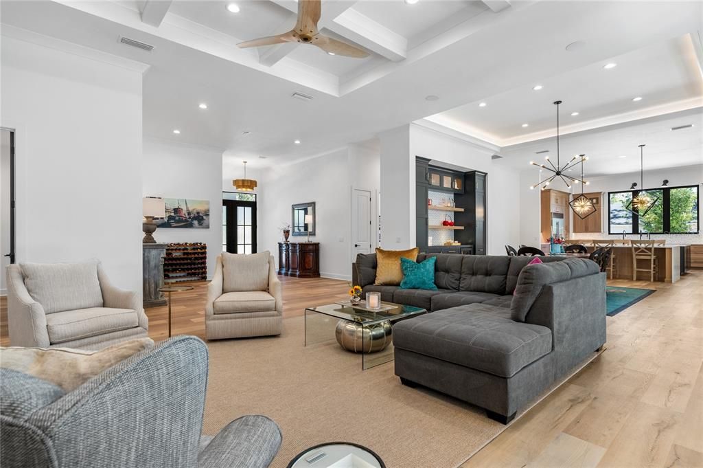 Active With Contract: $2,325,000 (4 beds, 4 baths, 4897 Square Feet)