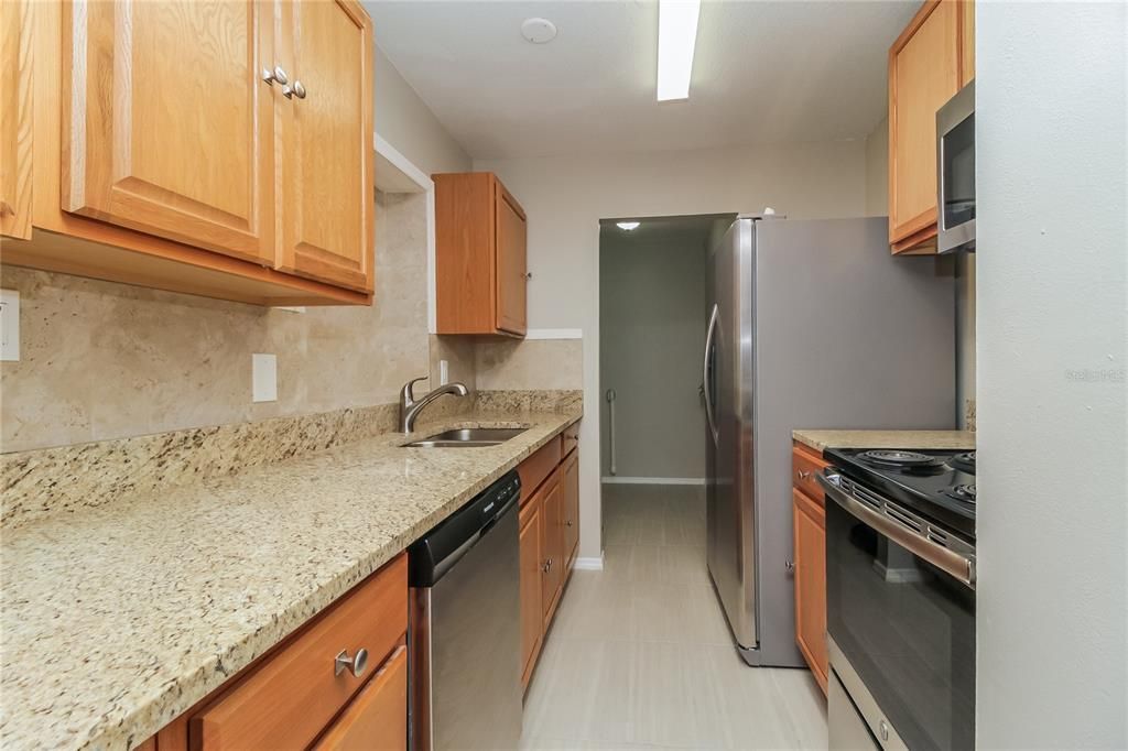 For Rent: $1,890 (2 beds, 2 baths, 982 Square Feet)