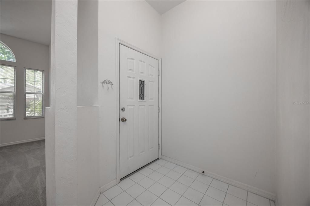 For Sale: $349,000 (2 beds, 2 baths, 1198 Square Feet)