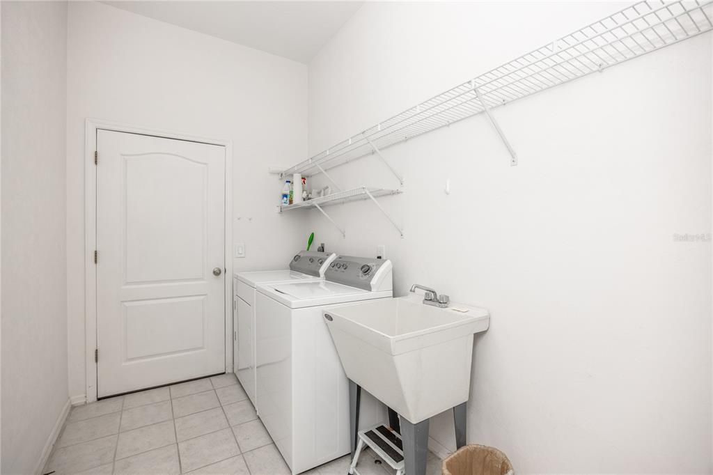 For Sale: $349,000 (2 beds, 2 baths, 1198 Square Feet)