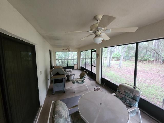 For Sale: $249,900 (3 beds, 2 baths, 1667 Square Feet)