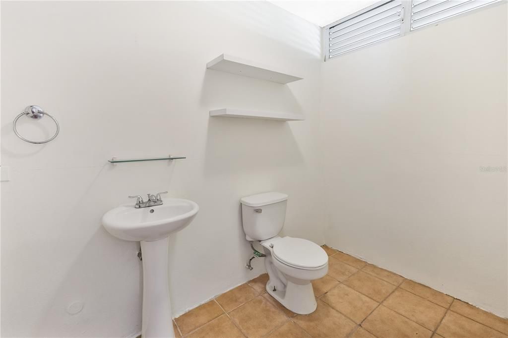 For Sale: $395,000 (3 beds, 2 baths, 1529 Square Feet)