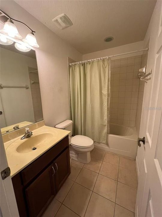 Active With Contract: $2,300 (3 beds, 2 baths, 1472 Square Feet)