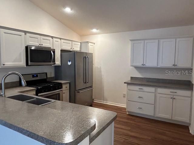 For Rent: $1,900 (2 beds, 2 baths, 1280 Square Feet)