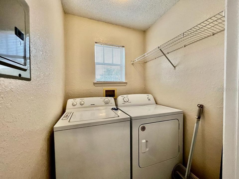 For Sale: $250,000 (2 beds, 2 baths, 1026 Square Feet)