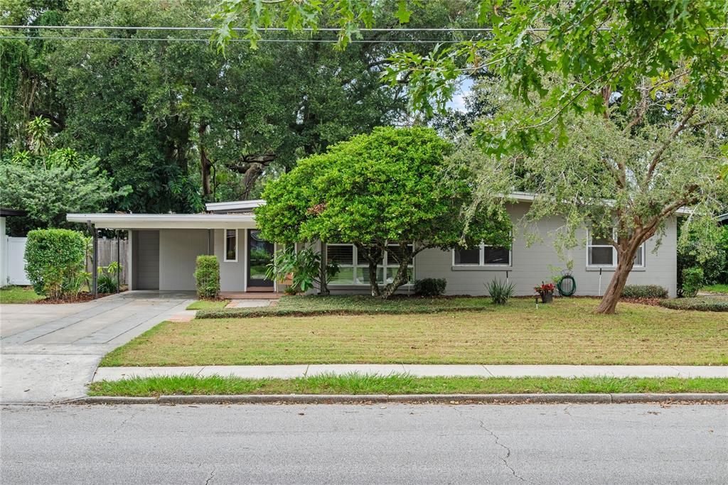 Active With Contract: $520,000 (3 beds, 2 baths, 1361 Square Feet)