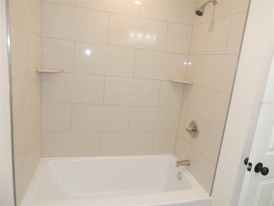 Hall Bath - Tiled Tub/Shower