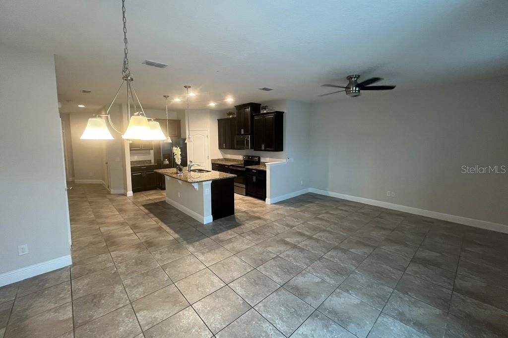 For Sale: $360,000 (3 beds, 2 baths, 1747 Square Feet)