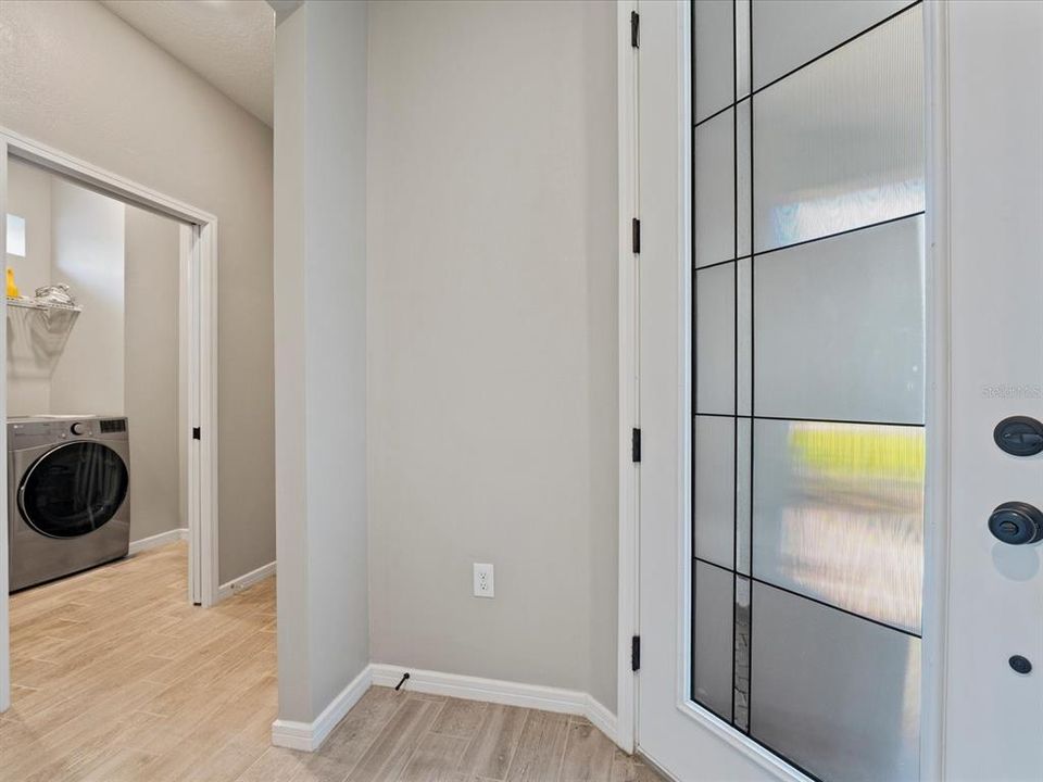 For Sale: $399,000 (2 beds, 2 baths, 1584 Square Feet)