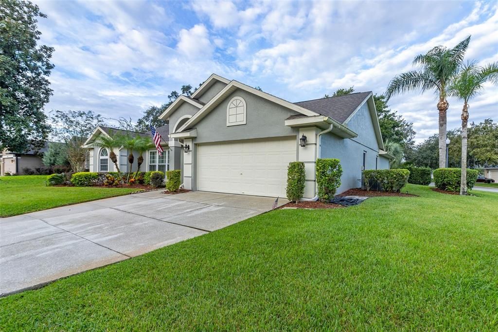 For Sale: $519,990 (3 beds, 2 baths, 1885 Square Feet)